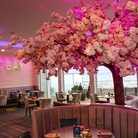 Duck Bay Hotel & Restaurant 발로크 외부 사진
