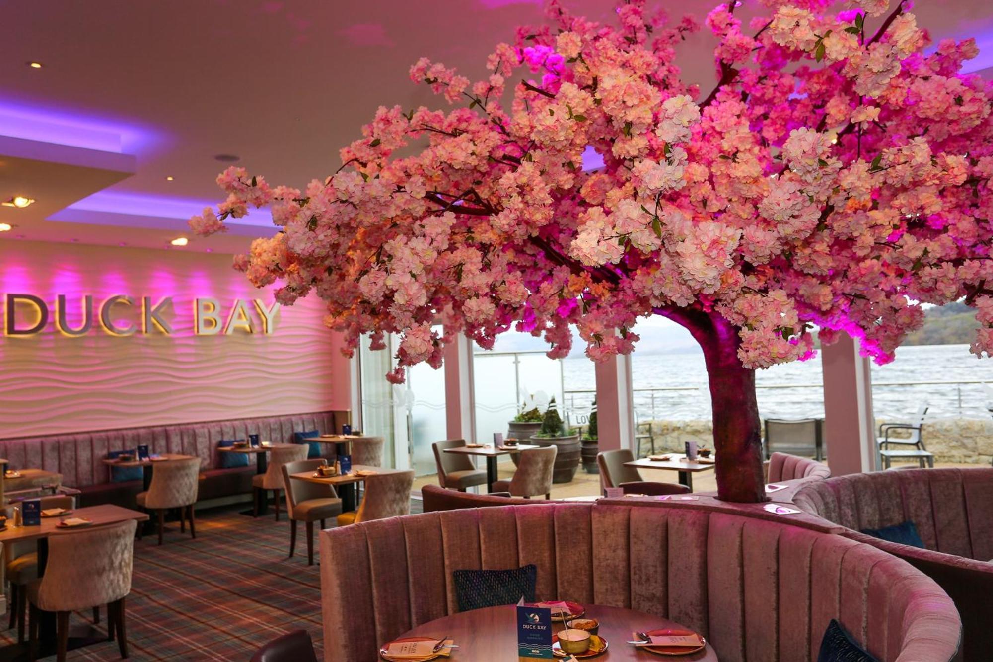 Duck Bay Hotel & Restaurant 발로크 외부 사진