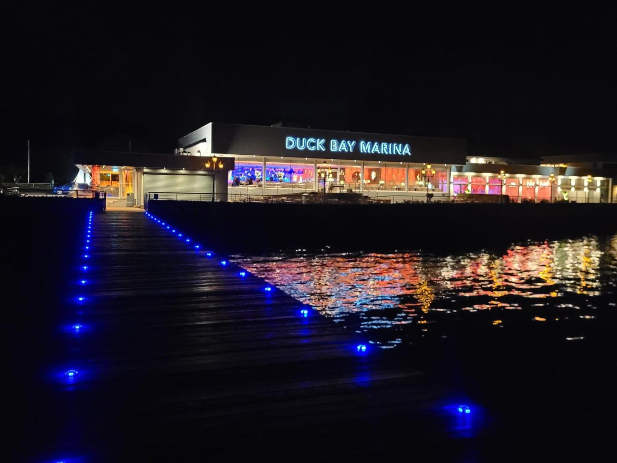Duck Bay Hotel & Restaurant 발로크 외부 사진